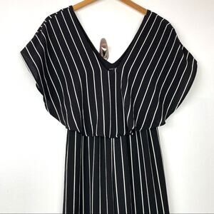 Mind Code | Black & White Pinstripe Jumpsuit Pantsuit Wide Leg S